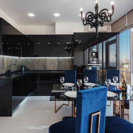Royal Apartment Одесса Экстерьер фото