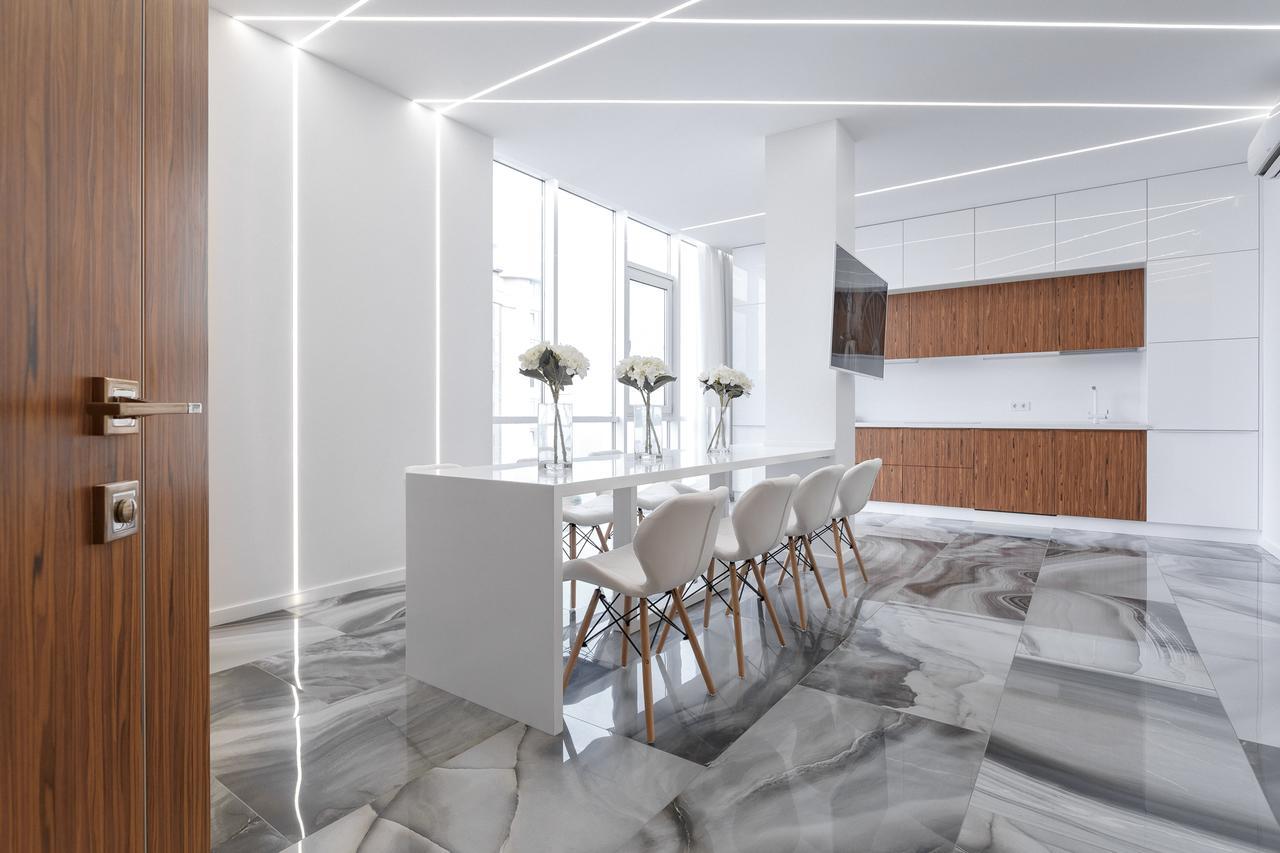 Royal Apartment Одесса Экстерьер фото