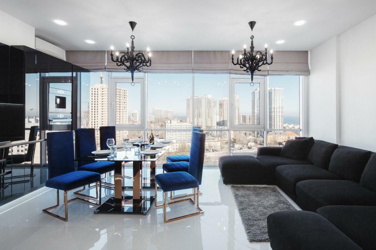 Royal Apartment Одесса Экстерьер фото