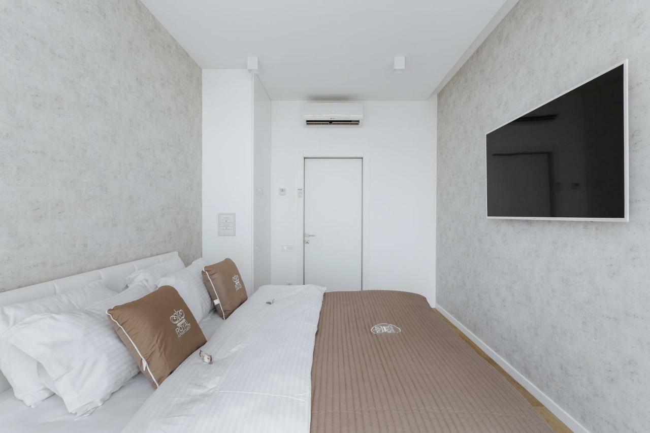 Royal Apartment Одесса Экстерьер фото